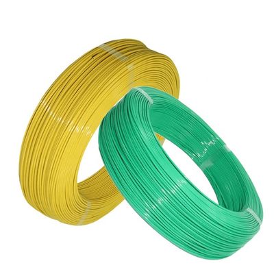Cables aislados PFA con un amplio rango de temperaturas (-60 ~ + 250 °C) y resistencia química para aplicaciones de baja fricción